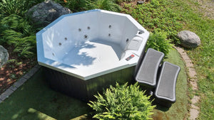 Canadian Spa Muskoka 5-Person 14-Jet Portable Luxury Hot Tub